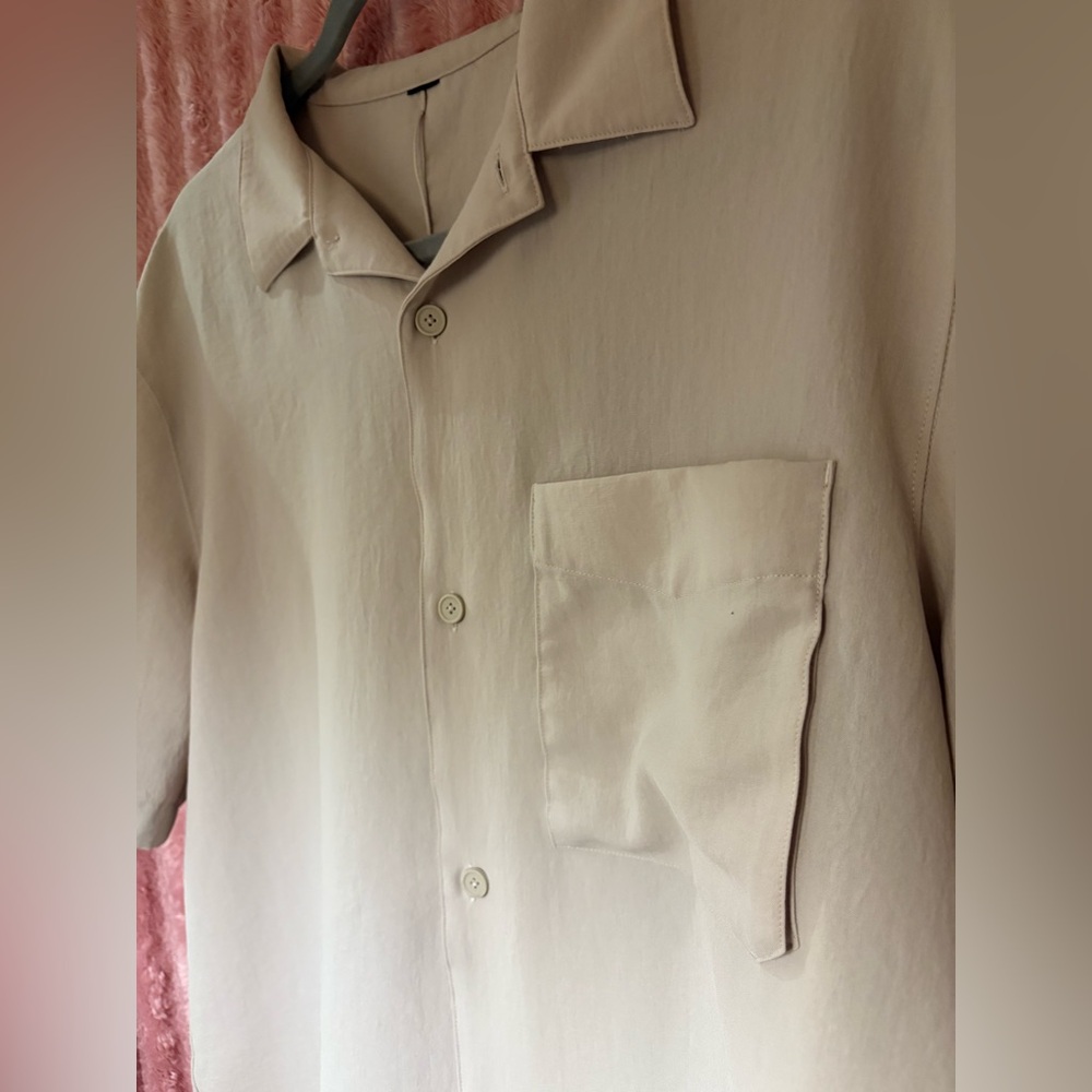 Lululemon Men•Lightweight Camp Collar Button-Up Shirt Pocket•Tan•LIKE NEW•Sz Med - Picture 6 of 15